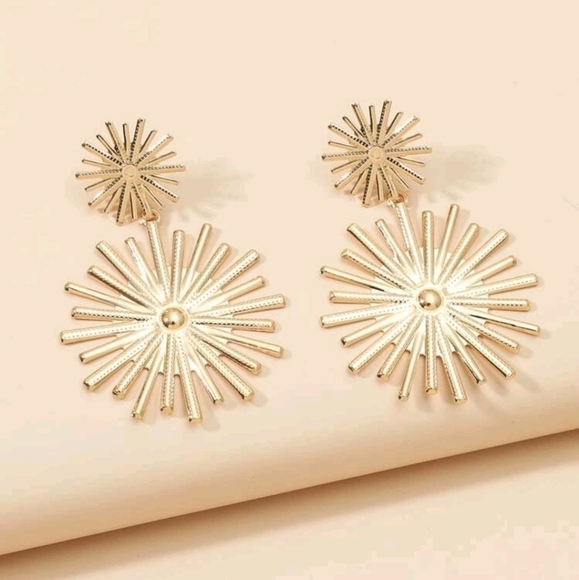 Gold statement earrings metal sunburst drop cocktail party 💖2/$30 - Picture 4 of 6